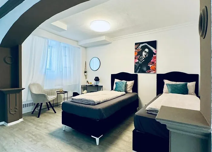 Apartment Very Spacious For Up To 7p With Great Location *