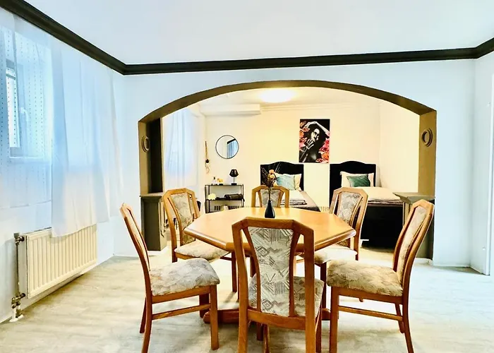 Apartment Very Spacious For Up To 7p With Great Location