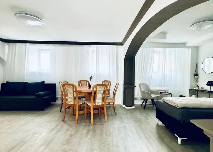 Very Spacious For Up To 7p With Great Location * Vienna
