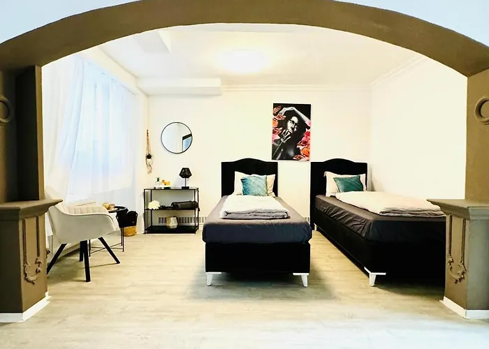 Apartment Very Spacious For Up To 7p With Great Location *
