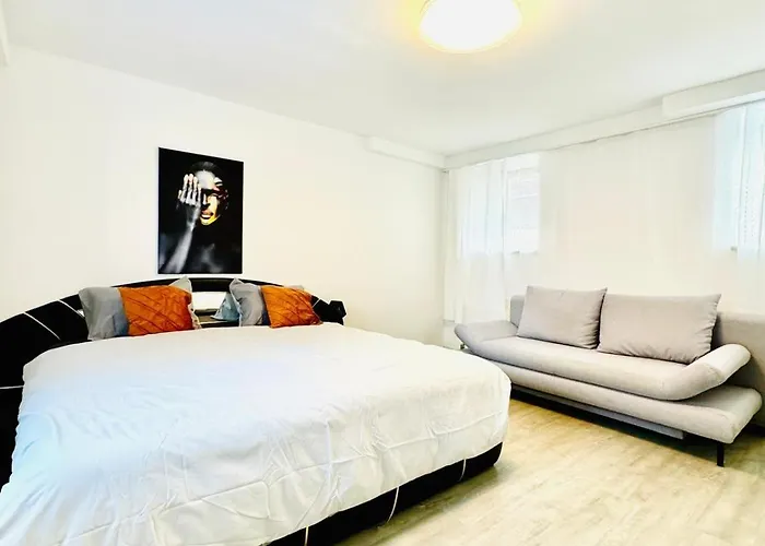 Apartment Very Spacious For Up To 7p With Great Location Vienna